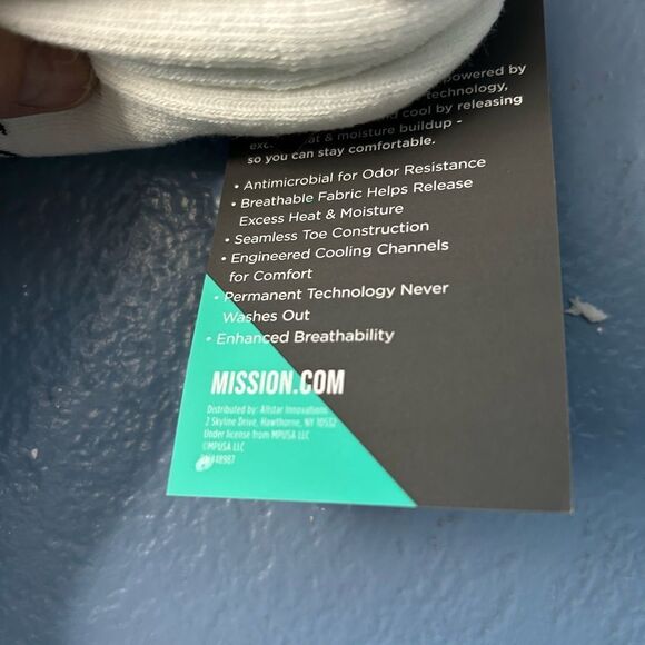 Mission Pinnacle Socks Bundle 3 packs of both Crew and ankle socks, White, NWT - Picture 8 of 10